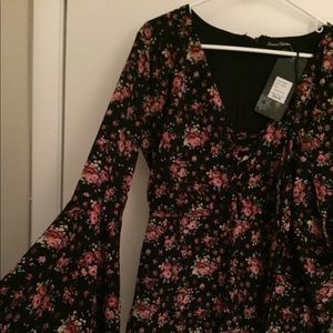 Junior size large floral blouse.